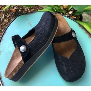 aetrex scarlett clog